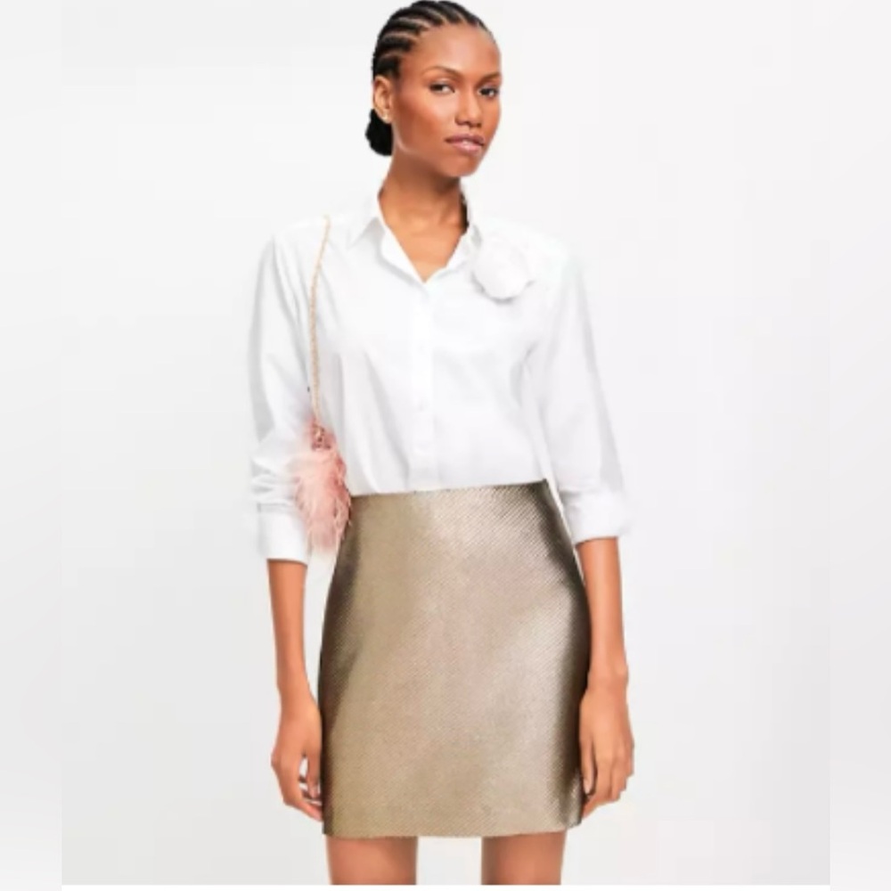 Chic Gold Mini Skirt
